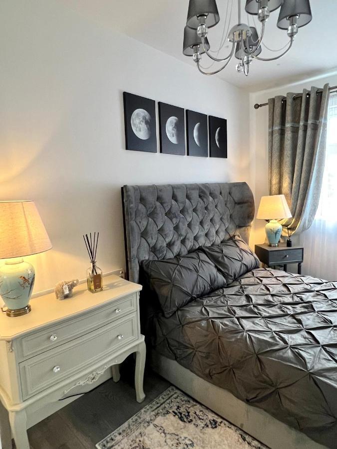 Appartement Lovely In *